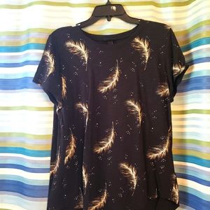 Black feather tee shirt